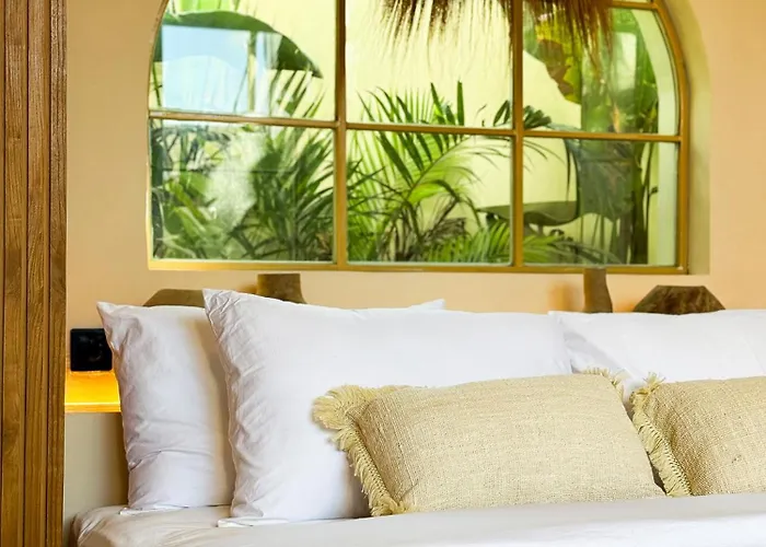 Apartment Casa - Coastal Rooftop Retreat In With Sea Views *