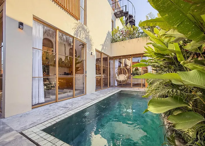 Casa - Coastal Rooftop Retreat In With Sea Views *