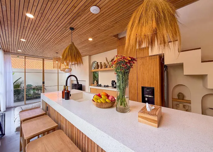 Casa - Coastal Rooftop Retreat In With Sea Views Apartment *