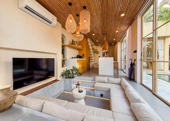 Casa - Coastal Rooftop Retreat In With Sea Views *