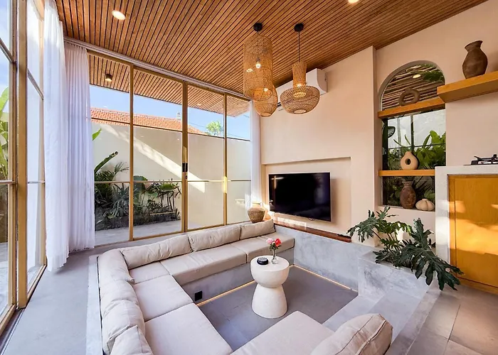 Casa - Coastal Rooftop Retreat In With Sea Views *