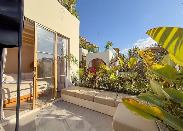 Apartment Casa - Coastal Rooftop Retreat In With Sea Views *